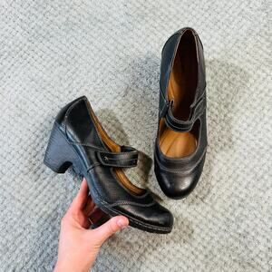 Thom McAn Black Leather Round Toe Strappy Comfort Heeled Clogs Shoes Wmns 11